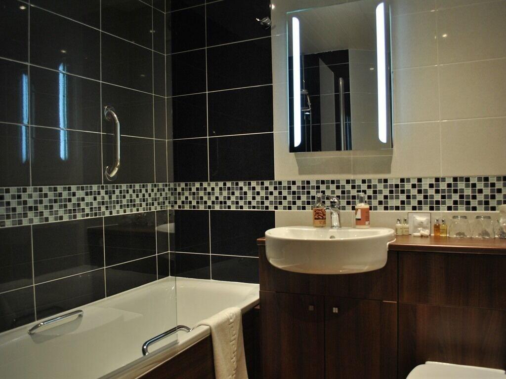 Stone Villa Chester Exterior foto Bathroom