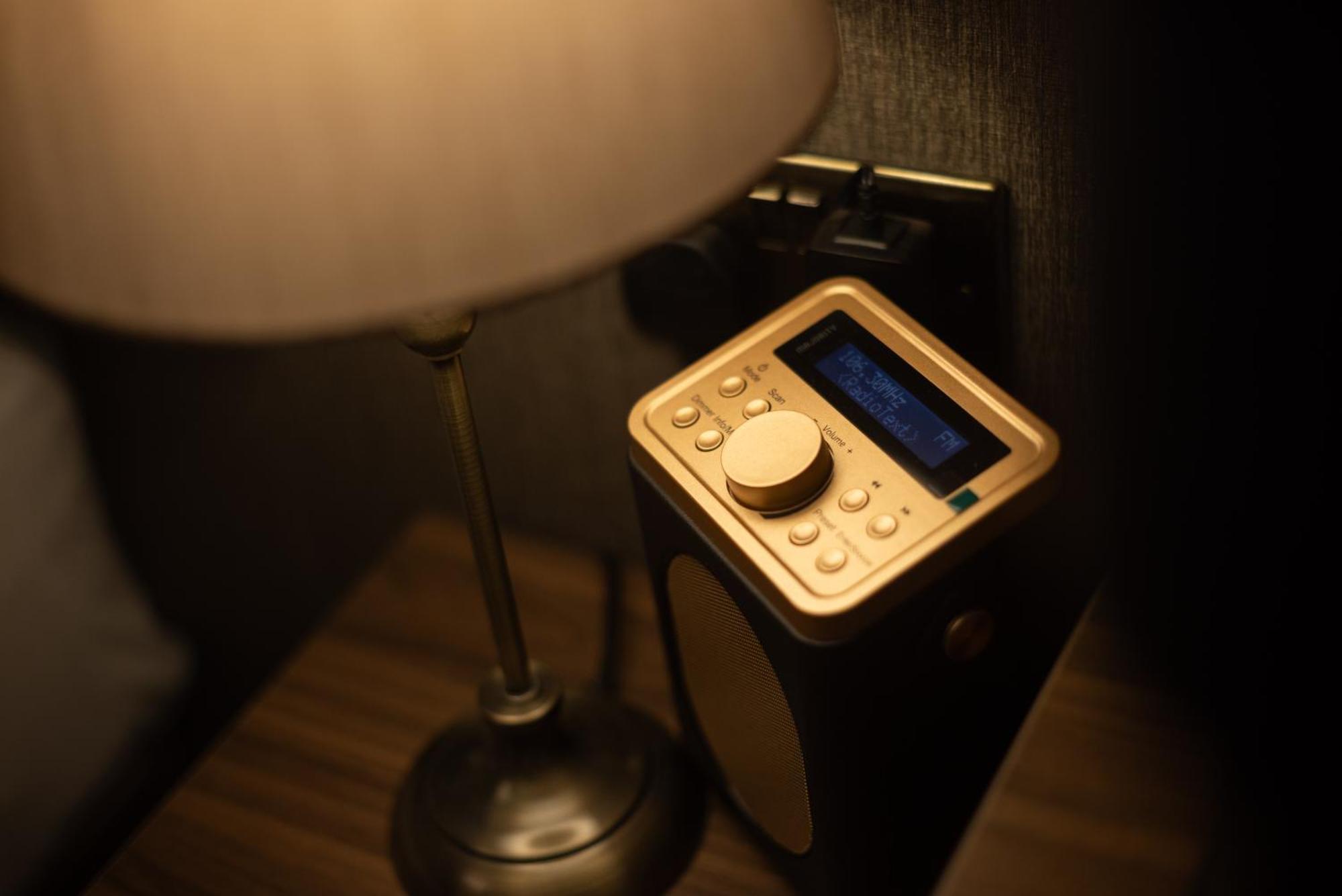 Stone Villa Chester Zimmer foto A DAB radio